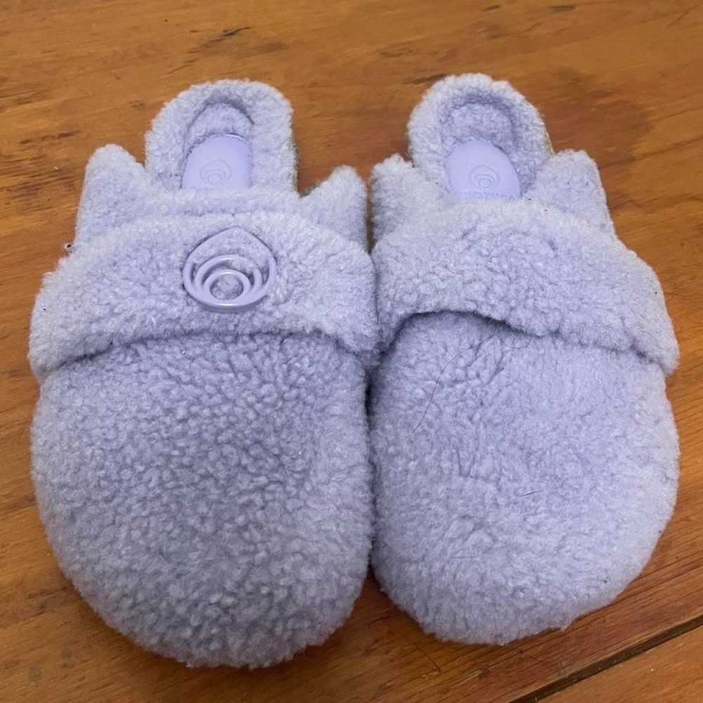 Brother Vellies Kids' Fuzzy Slippers - Soft Lavender